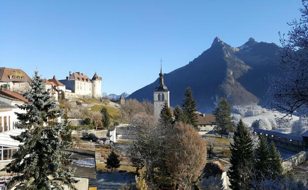 Gruyères, una ciudad de cuento entre los verdes campos de Suiza