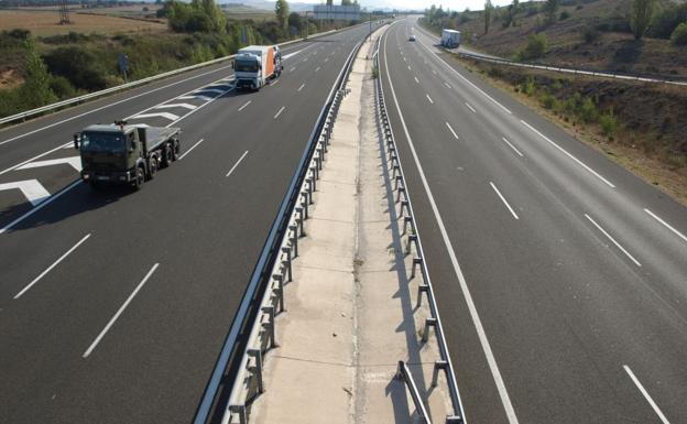 Ábalos compromete la liberalización de la AP-1