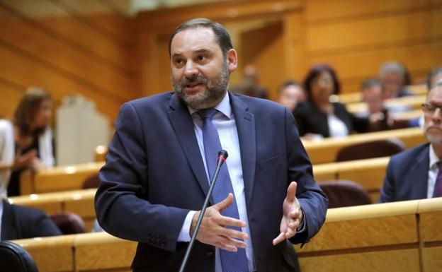 Ábalos cree que se puede «avanzar mucho» en un nuevo modelo de financiación