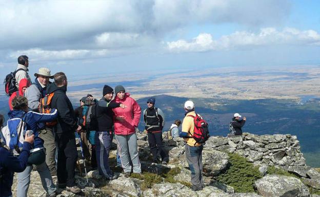 Ecologistas advierten de que Guadarrama «se está convirtiendo en un parque temático»