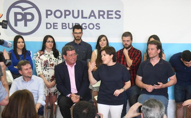 Los afiliados al PP en Burgos se decantan por la candidatura de Soraya Sáenz de Santamaría