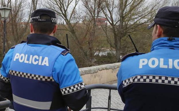 Las plazas de vigilante municipal de Melgar y Salas pasan a ser de policía local