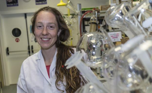 Una doctora de la UBU gana el premio nacional a la mejor tesis en Química Biológica