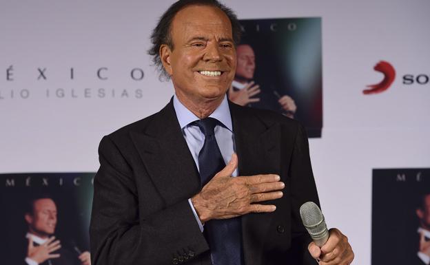 Julio Iglesias guarda silencio ante la demanda de paternidad