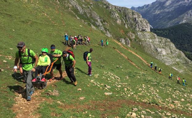 El proyecto de deporte adaptado 'Cumbres para todos' acaba este viernes en Neila