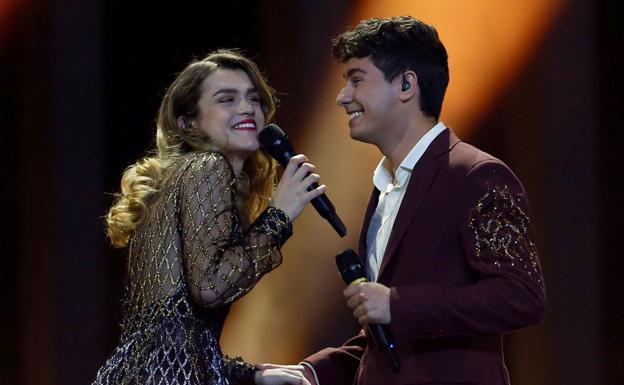 Alfred y Amaia, juntos en la playa