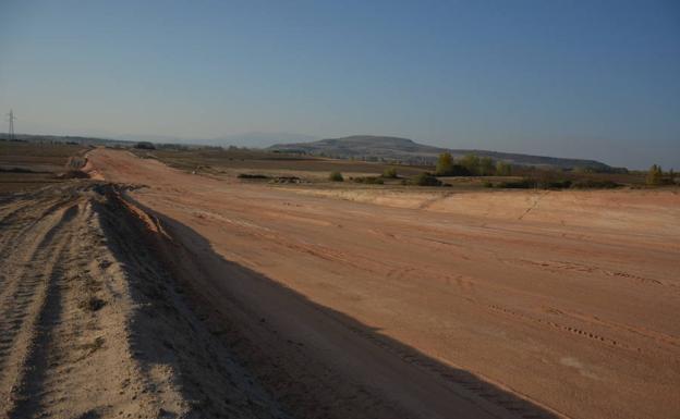 Las obras en la A-73 obligan a ejecutar dos desvíos provisionales en la CL-621 y la N-627