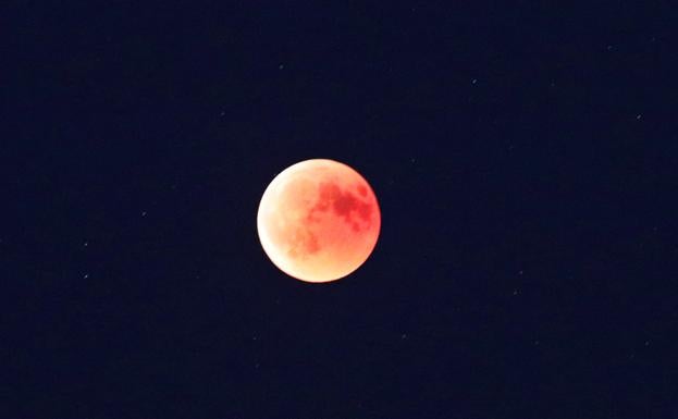 La Luna se hizo esperar