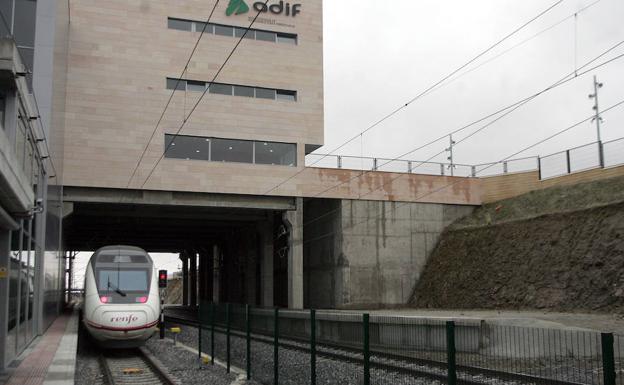 Renfe estudia un nuevo Avant entre Salamanca y Madrid con parada en Segovia