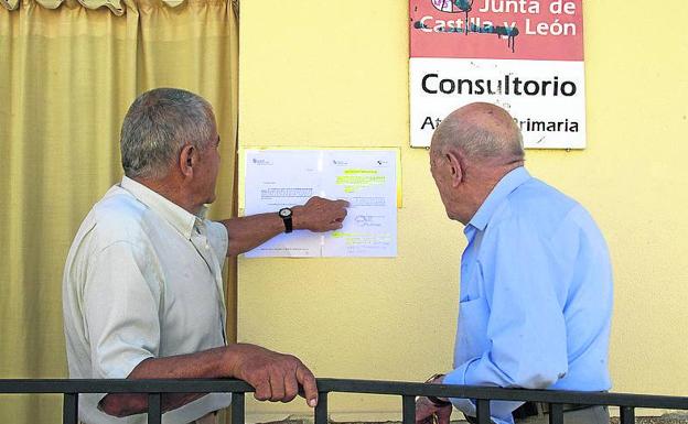 La huelga de médicos se concentra en los pueblos y entre los interinos