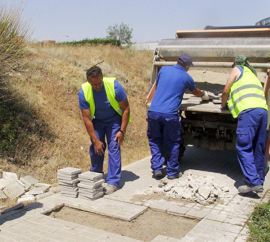 El desempleo cae en casi 2.400 personas en julio en Castilla y León y deja la cifra de parados en 139.245