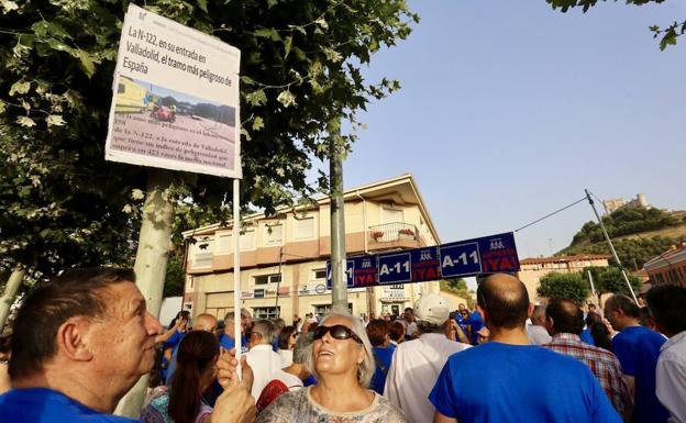 Peñafiel reclama con una concentración la construcción de la Autovía del Duero