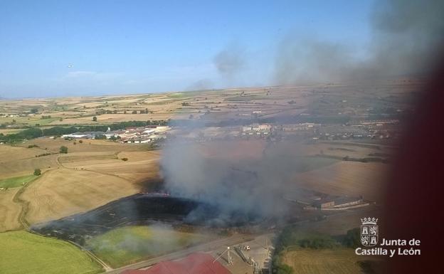 Sofocan un incendio de rastrojo en Briviesca