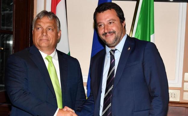 Salvini y Orban pactan un frente común contra la inmigración