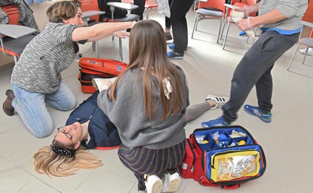 Cruz Roja celebra con talleres «que dan vida» el Día Mundial de los Primeros Auxilios