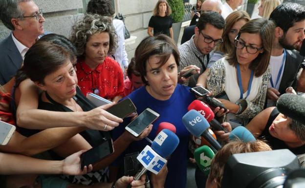 Sáenz de Santamaría abandona la política tras no encontrar encaje en el PP de Casado