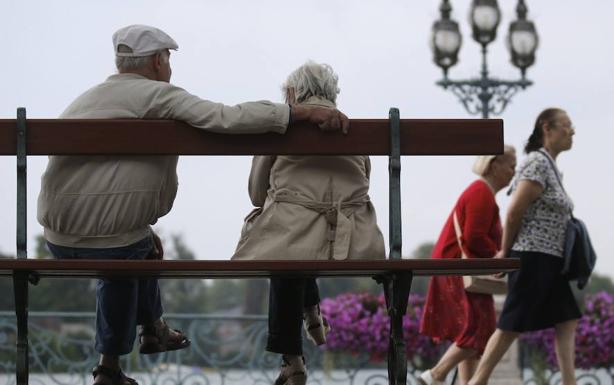 El Gobierno se replantea ahora recurrir a la hucha de las pensiones para la extra de diciembre