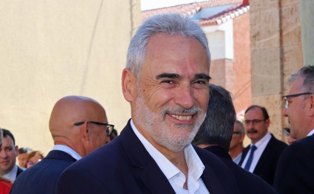 Imagina afirma que «hay que tomarse la provincia en serio» y critica el «clientelismo»