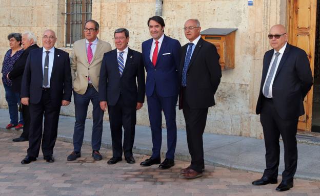 Rico urge al Gobierno a que «deje de estar en la luna» y se ponga a trabajar en la financiación local