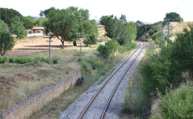 La Plataforma por el Tren Directo lamenta el escaso compromiso político con la línea