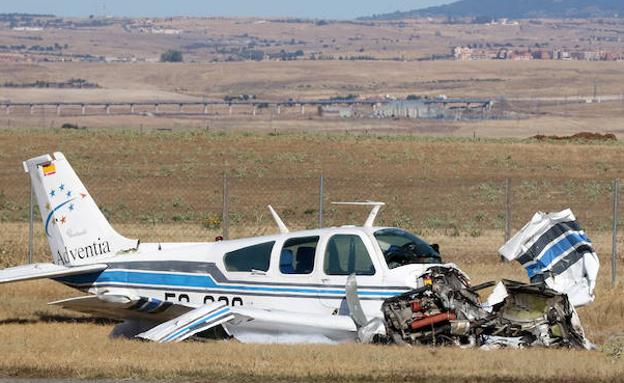 Al piloto de la avioneta «se le olvidó» desplegar el tren de aterrizaje