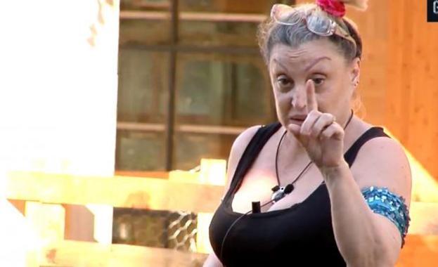 Aramís Fuster vuelve a venirse abajo al oír el nombre de Mario Conde