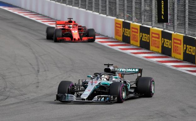 Hamilton, el tifón que teme Vettel en Suzuka