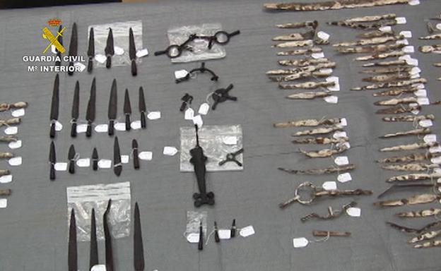 La Guardia Civil detiene a cuatro personas y recupera 92 piezas celtibéricas de gran valor histórico