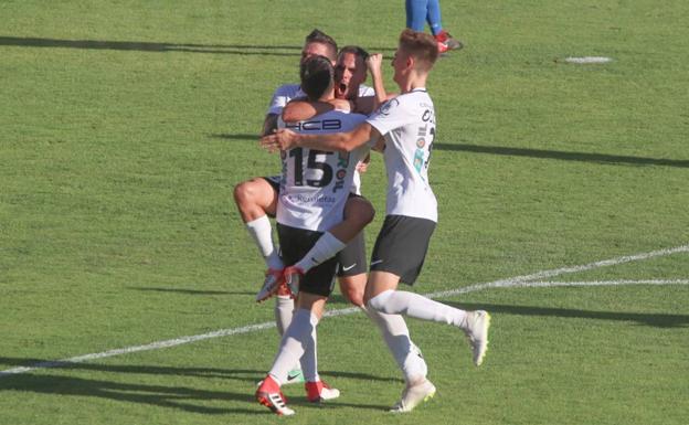 El Burgos CF levanta la cabeza