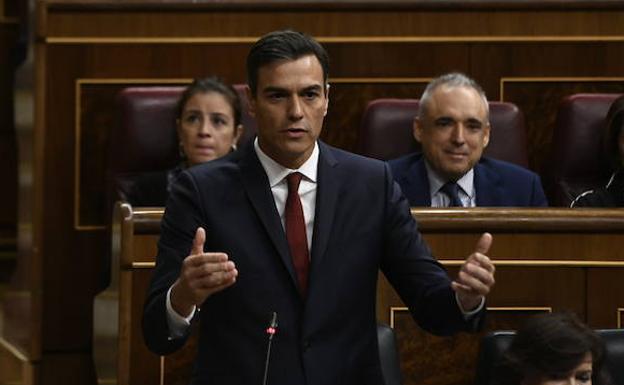 Pedro Sánchez, primer presidente español que viaja a Cuba en tres décadas