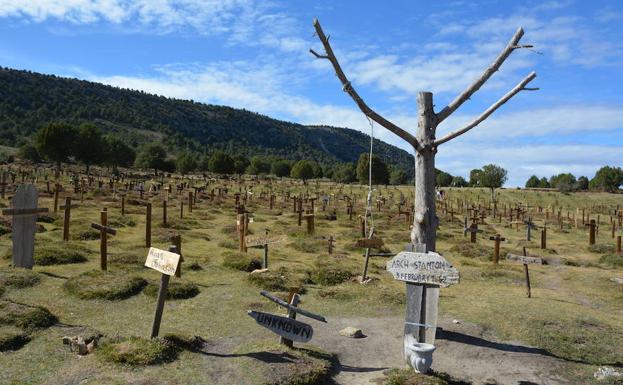 La bienal AR&PA invita a Sad Hill a presentar la recuperación del cementerio, pendiente de la declaración de BIC