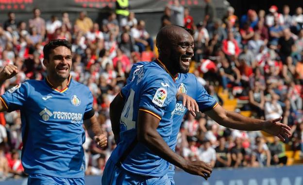 El Getafe gana en Vallecas y hunde al Rayo