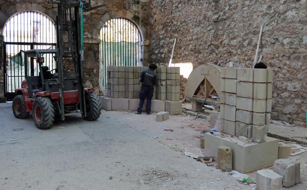 El arco de la Isla integra piezas originales recuperadas en Cerezo de Río Tirón