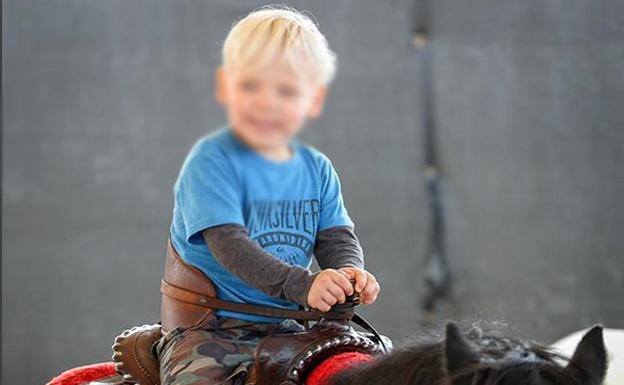 El hijo de Ryan Murphy le gana la batalla al cáncer