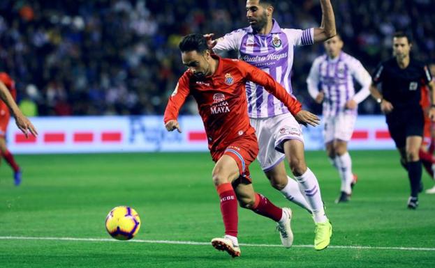 Verde evita el liderato del Espanyol en el descuento