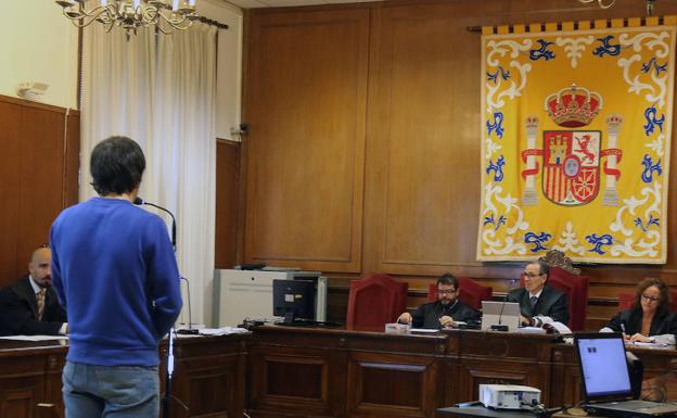 «Nunca tuve intención de matarle», afirma el acusado de acuchillar a un hombre en La Granja