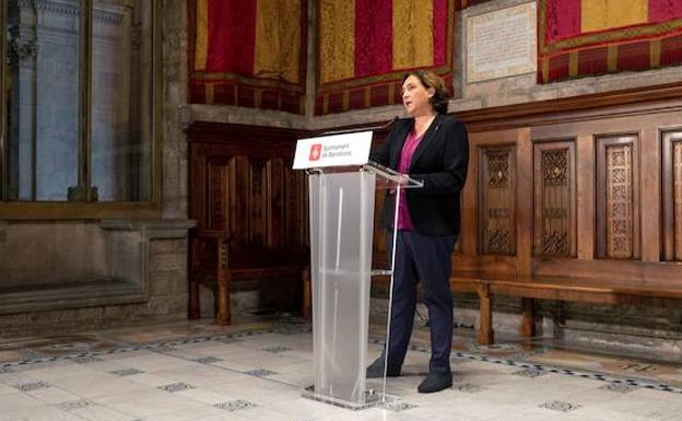 El Ejecutivo no se plantea recurrir la censura al Rey del Ayuntamiento de Barcelona