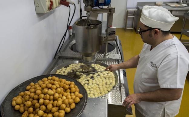 Días de buñuelos de viento y huesitos