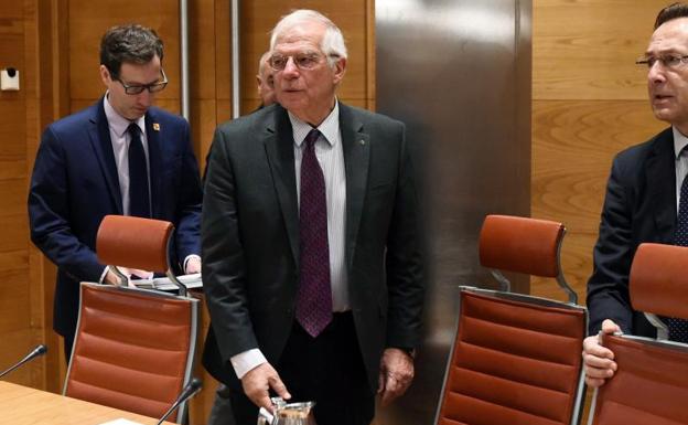 Borrell espera que el viaje de Sánchez a Cuba sirva para «pasar página»