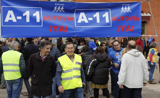 Aranda, Zamora y Soria se alían con Peñafiel para reclamar la A-11