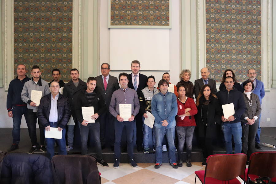 Entrega de Diplomas de los programas mixtos de formación y empleo