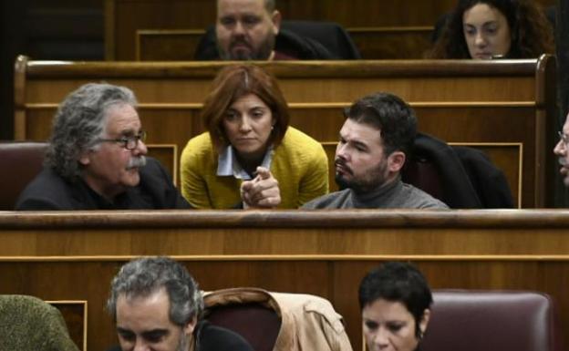Rufián pide la dimisión de Borrell e insiste en llamarle «mentiroso» y «'hooligan' de Sociedad Civil Catalana»