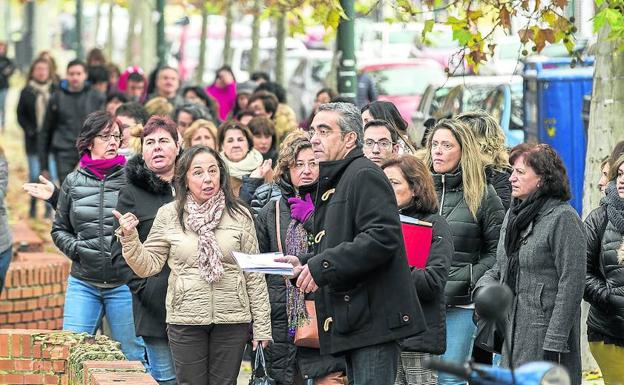 Solo la mitad de los aspirantes repite unas pruebas para personal de servicios en Castilla y León «más fáciles»