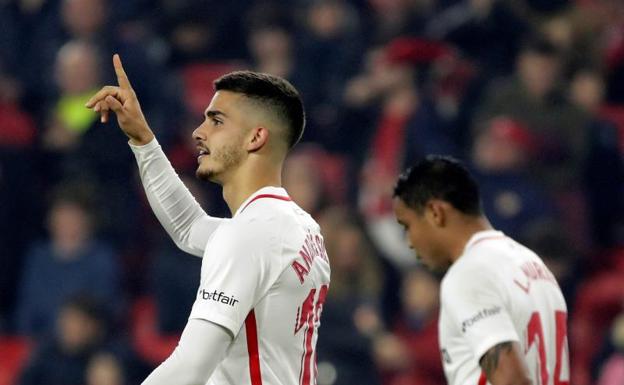 El Sevilla, a octavos con gol de André Silva