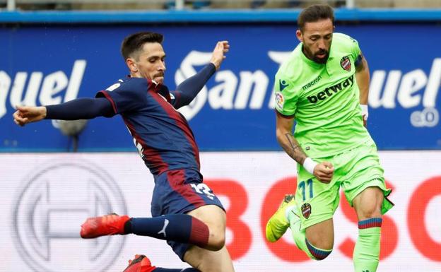 Eibar y Levante firman tablas en una oda al fútbol de ataque