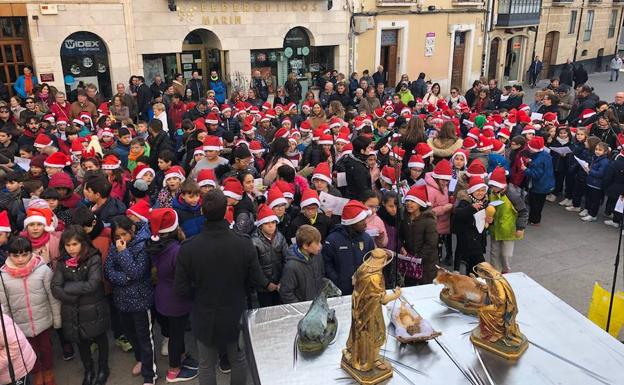 La XVI Cantada Escolar de Villancicos abre la Navidad arandina