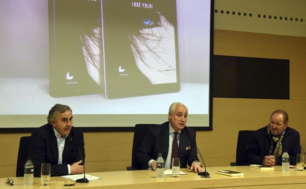 El periodista José Yoldi presenta su último libro inspirado en el conocido 'Caso Urquijo'