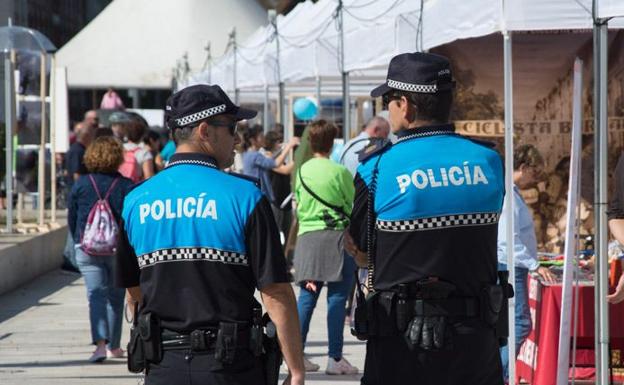 La Policía Local denuncia a un joven tras sorprenderlo realizando un grafiti en Burgos