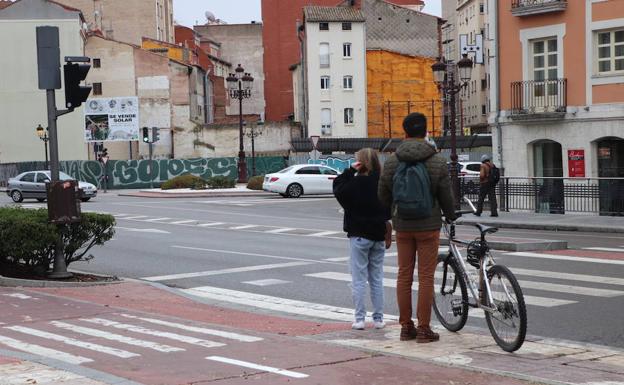 Andando Burgos pide al Ayuntamiento 21 pasos de peatones elevados