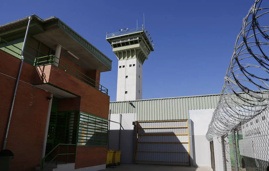 Tres años de cárcel y medio millón de euros de indemnización para el preso que dejó inválido a otro en Palencia